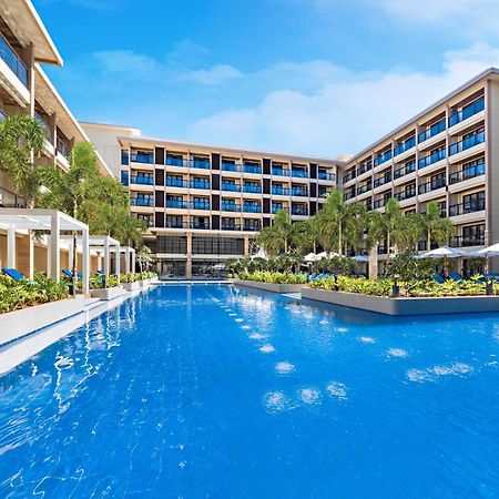 Henann Park Resort Balabag  Exterior photo