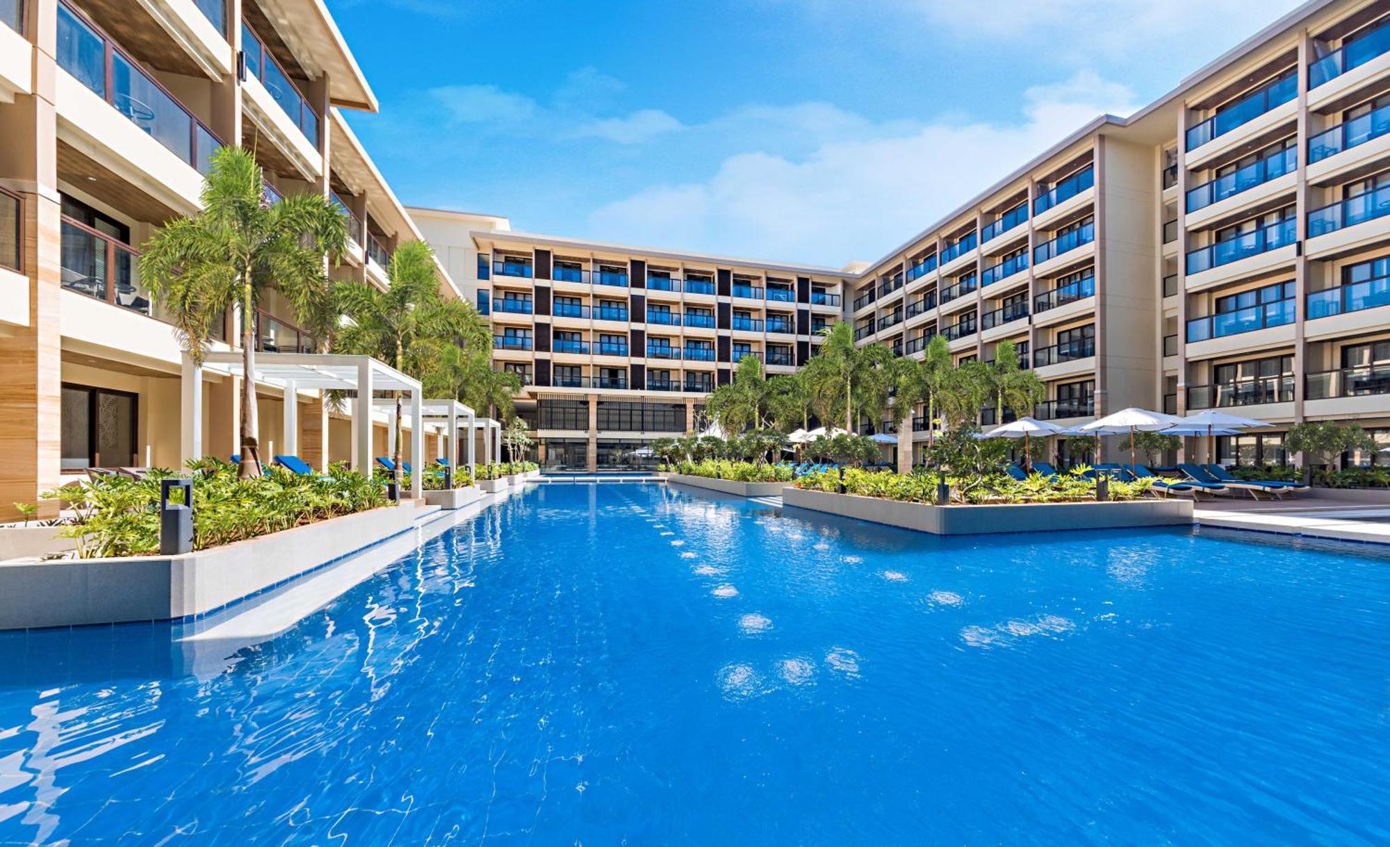 Henann Park Resort Balabag  Exterior photo
