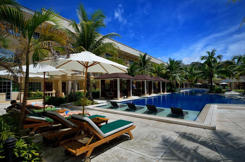 Henann Park Resort Balabag  Exterior photo