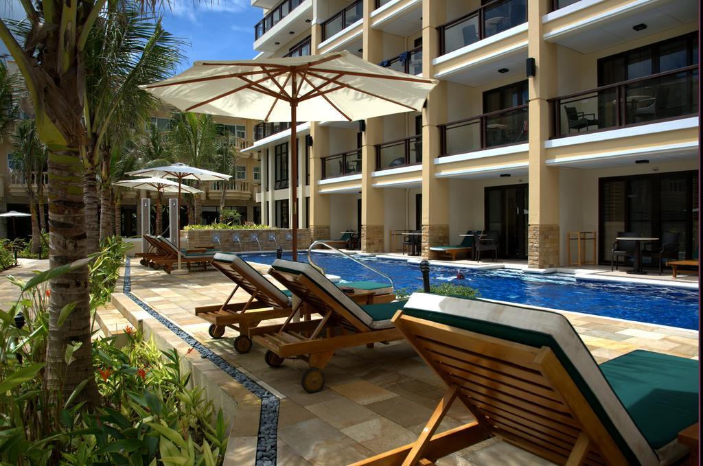 Henann Park Resort Balabag  Exterior photo