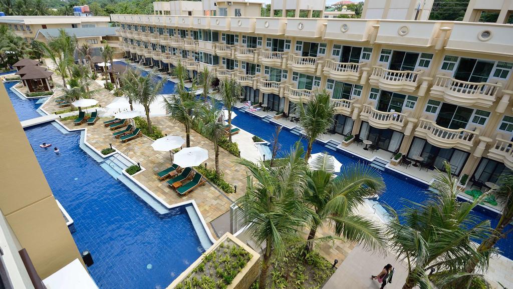 Henann Park Resort Balabag  Exterior photo
